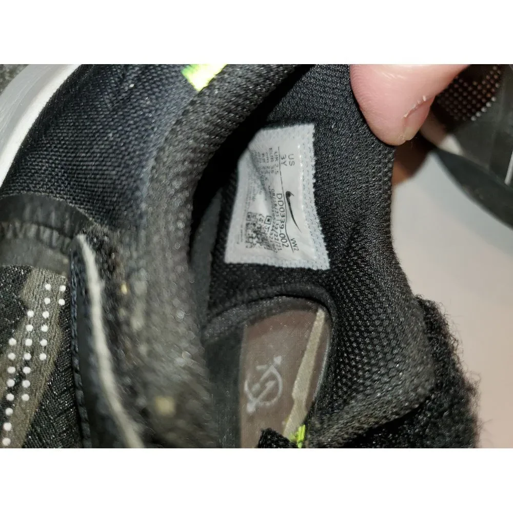 Nike Kyrie Flytrap 5 Boy's Size 3y Black‎ Sneakers Shoes DD0339-002